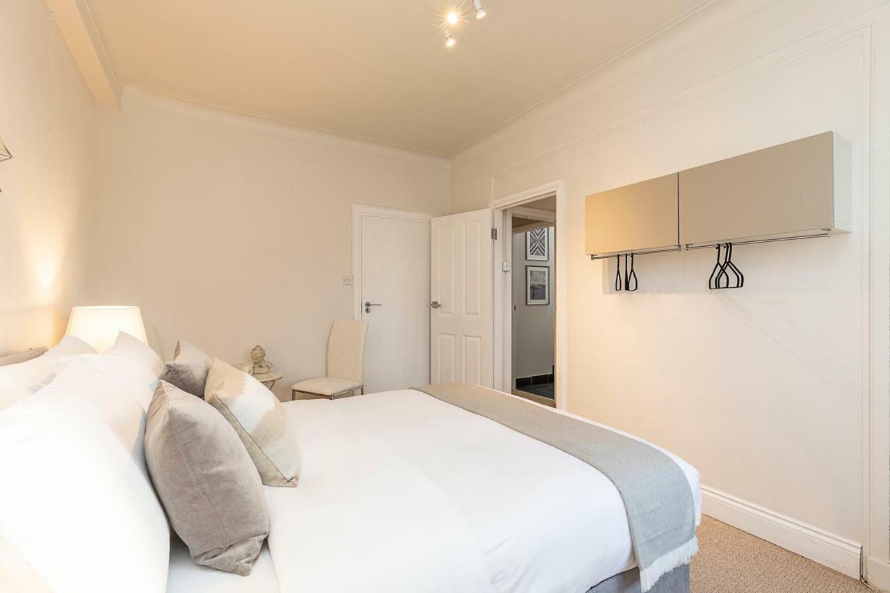 Grand Swiss Cottage Apartment Londra Dış mekan fotoğraf